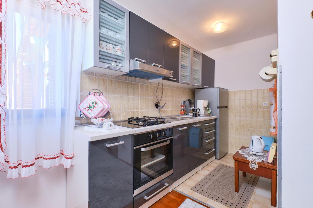 Apartman Ana Mali Losinj Exterior photo